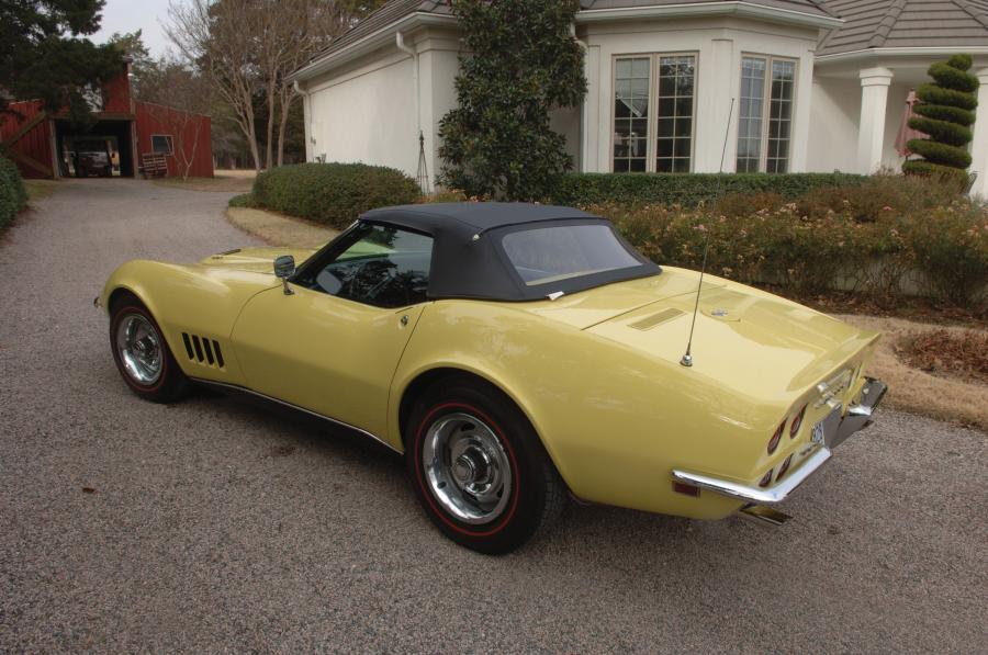  Chevrolet Corvette 427 L68 Convertible 1968 года  (фото 2 из 7)